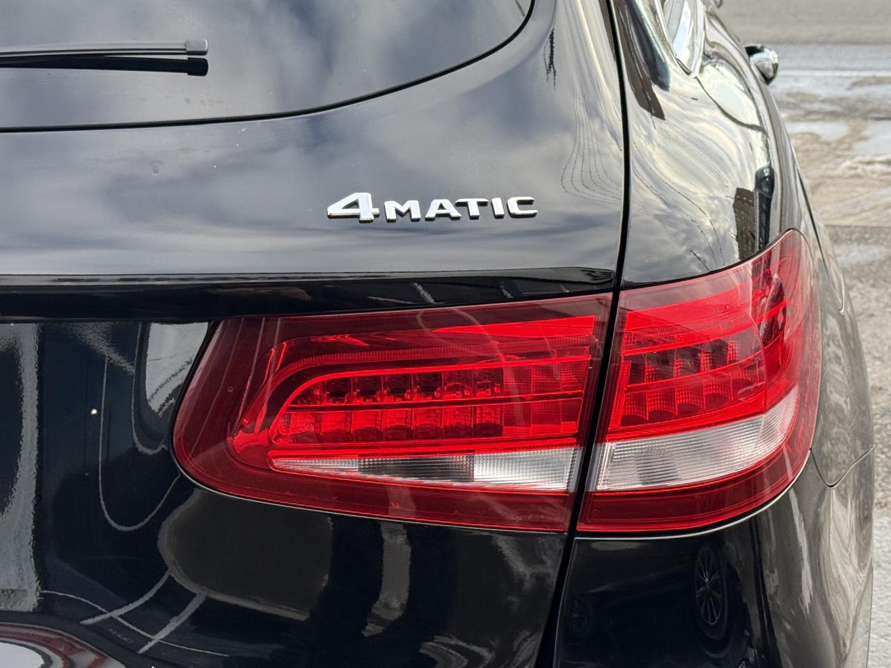 2017 Mercedes-Benz GLC-Class 300 | PREMIUM | PANO | NAVI | LOADED Photo