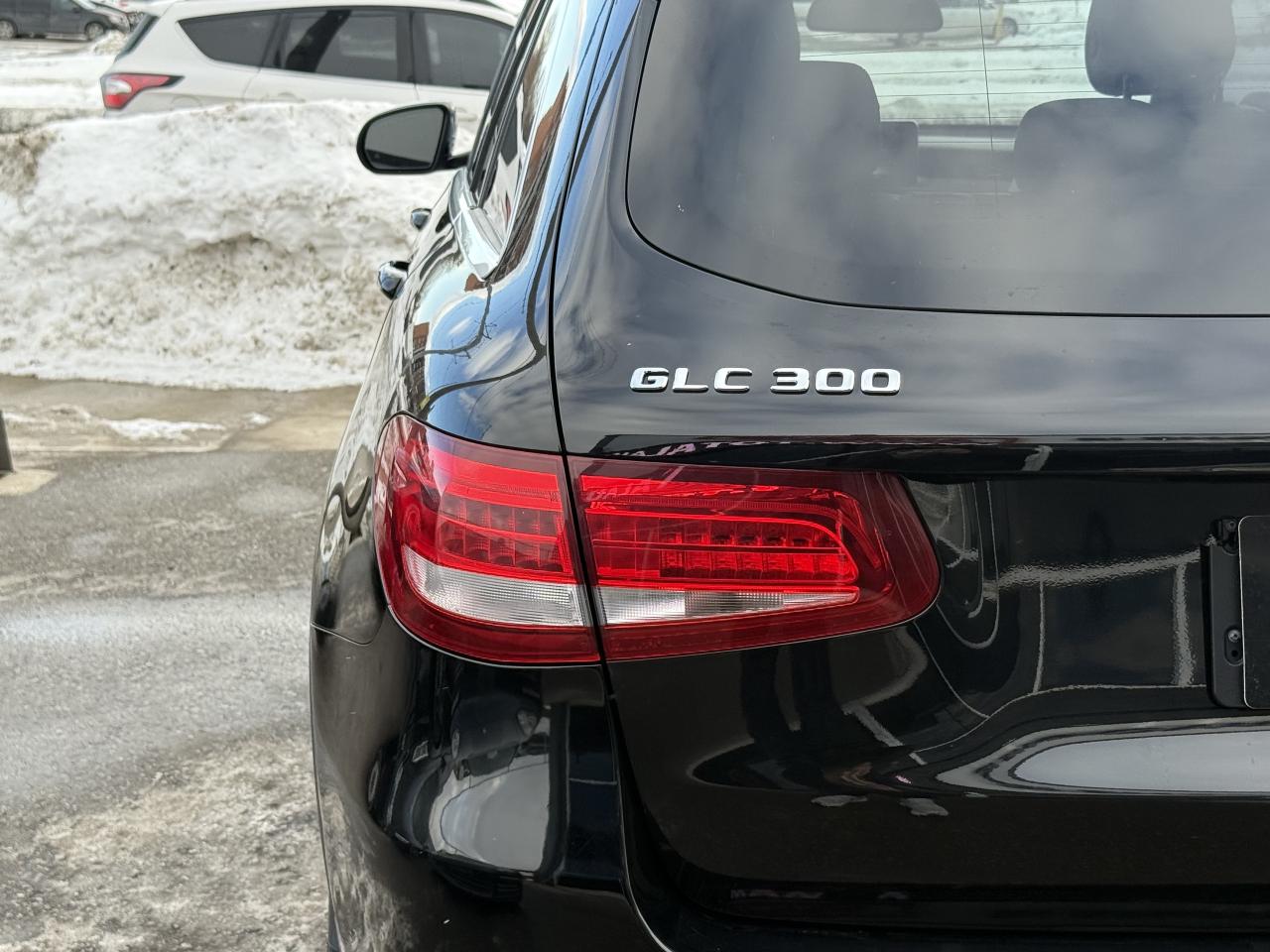 2017 Mercedes-Benz GLC-Class 300 | PREMIUM | PANO | NAVI | LOADED Photo