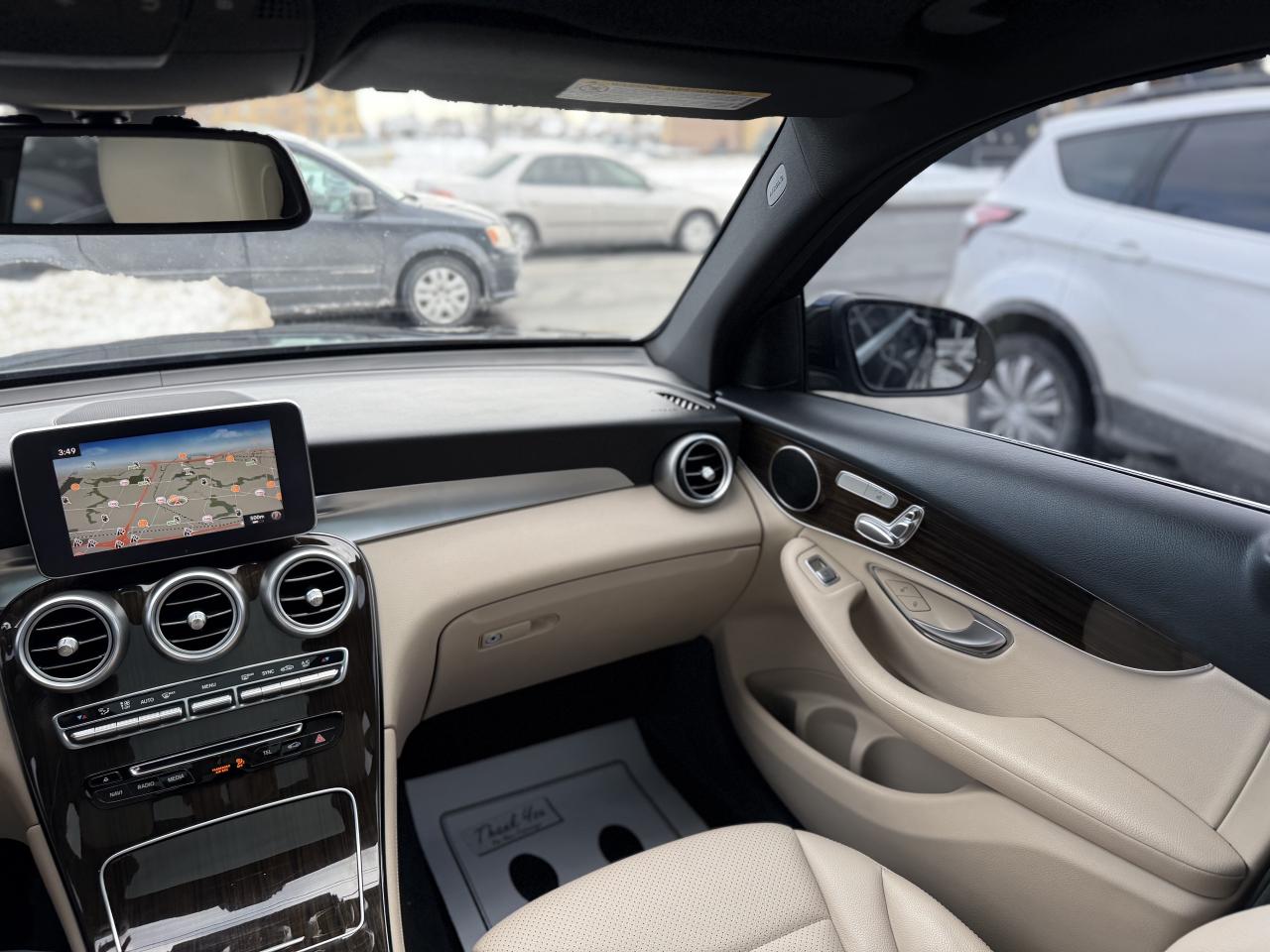 2017 Mercedes-Benz GLC-Class 300 | PREMIUM | PANO | NAVI | LOADED Photo