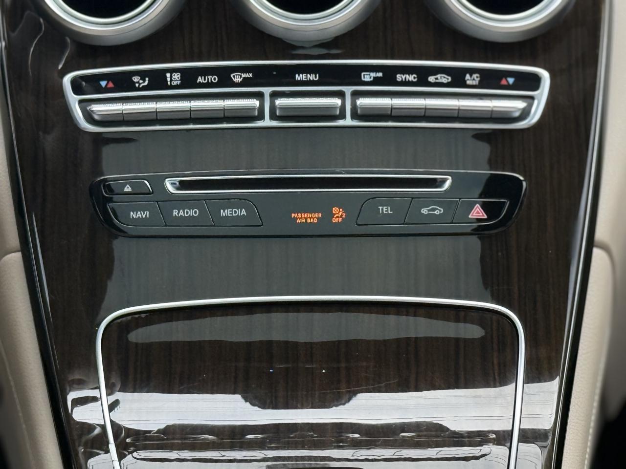 2017 Mercedes-Benz GLC-Class 300 | PREMIUM | PANO | NAVI | LOADED Photo