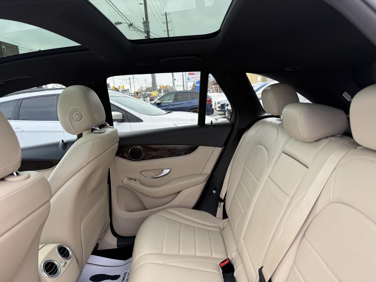 2017 Mercedes-Benz GLC-Class 300 | PREMIUM | PANO | NAVI | LOADED Photo