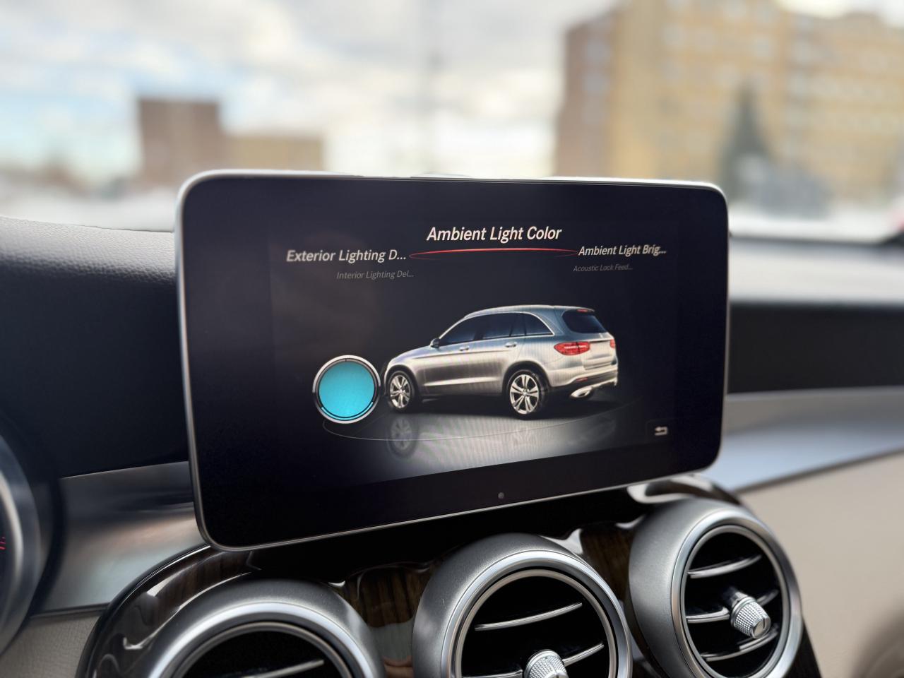 2017 Mercedes-Benz GLC-Class 300 | PREMIUM | PANO | NAVI | LOADED Photo