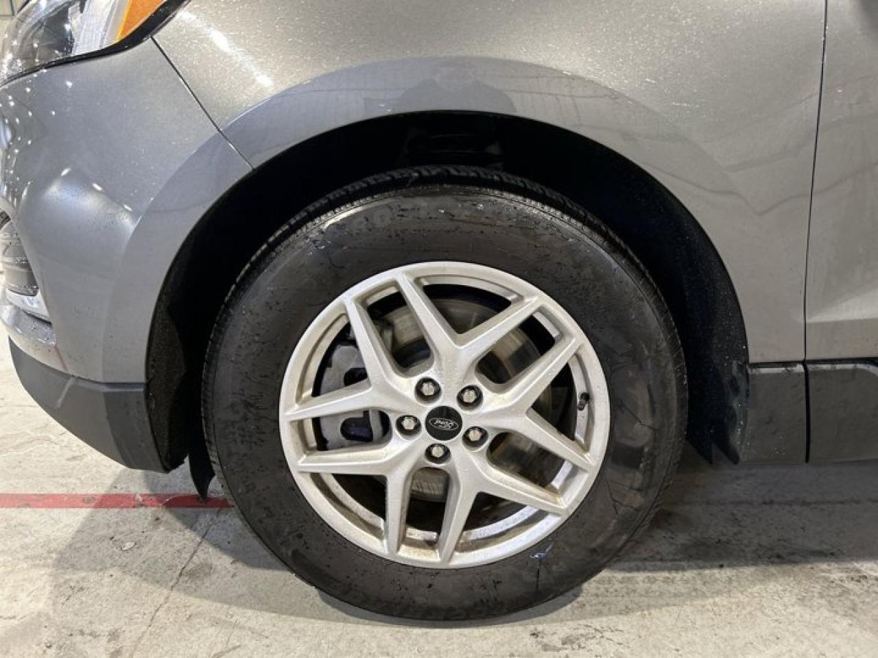 2023 Ford Edge SEL AWD | Leather Seats | No accidents Photo