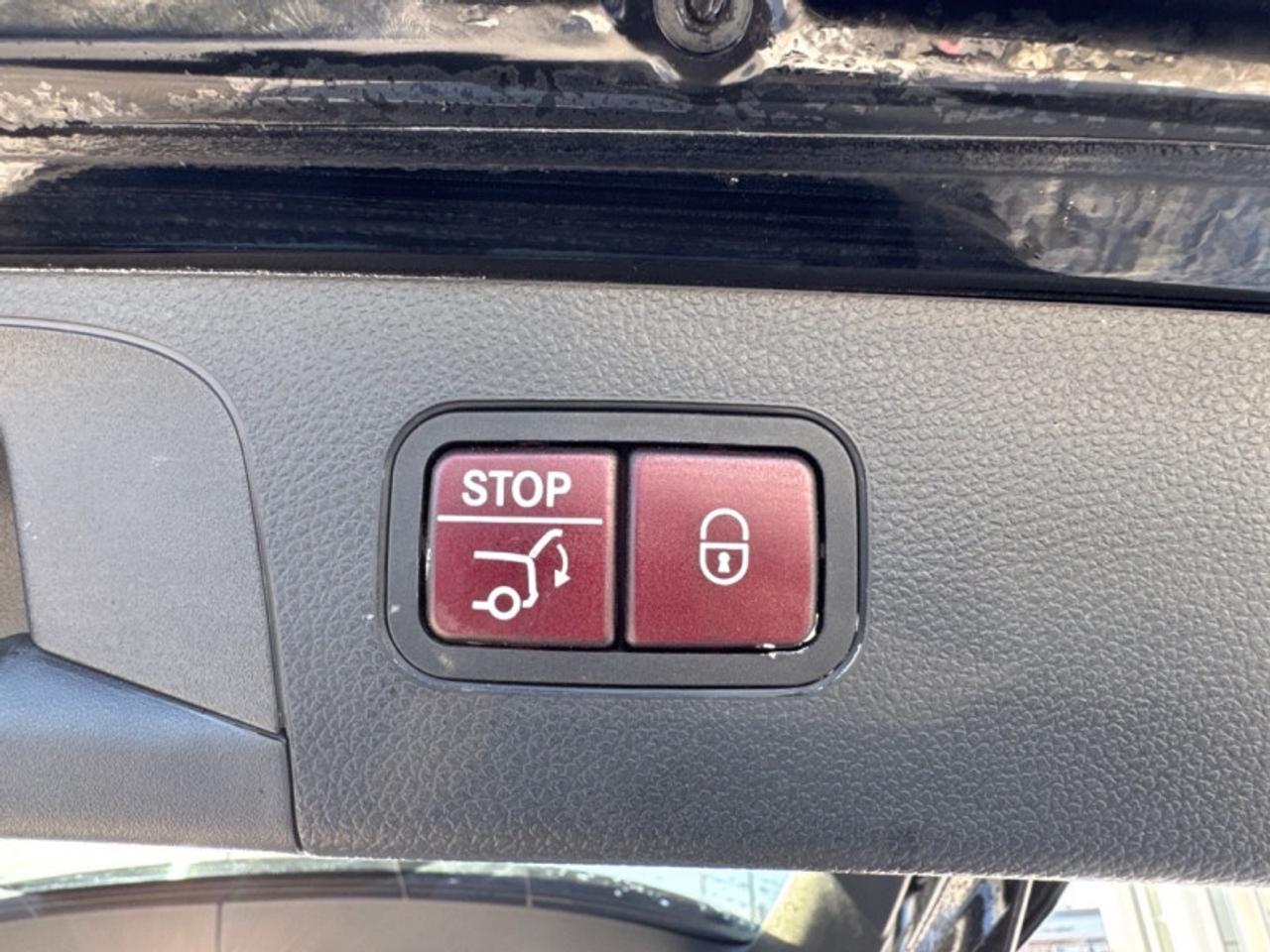 2018 Mercedes-Benz GLC 350e 4MATIC SUV  - Navigation Photo