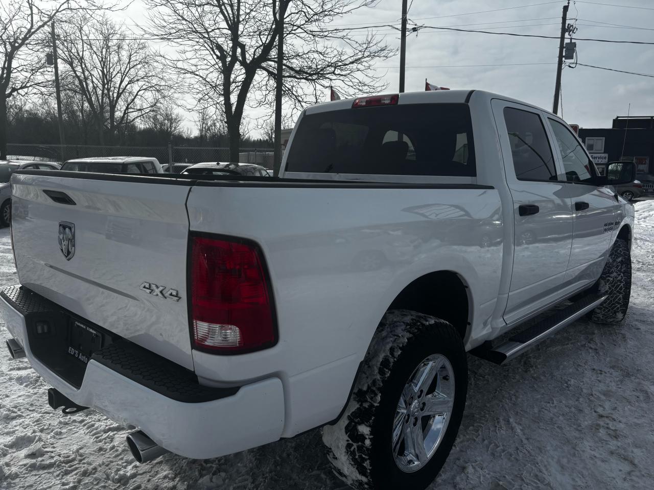 2017 RAM 1500 Express, Full Crew Cab, 4 Wheel Drive, HEMI,5.5 Ft Photo