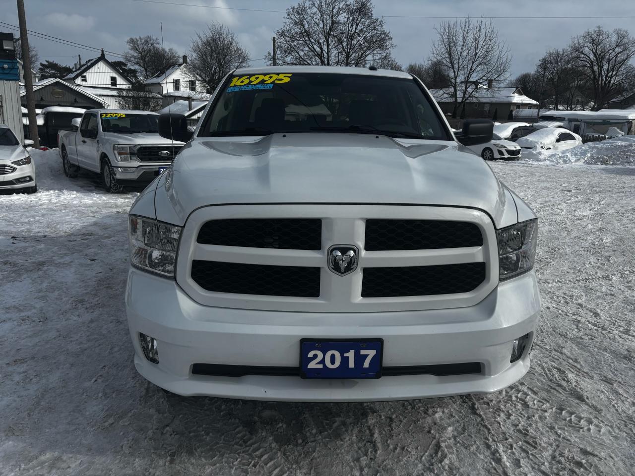 2017 RAM 1500 Express, Full Crew Cab, 4 Wheel Drive, HEMI,5.5 Ft Photo
