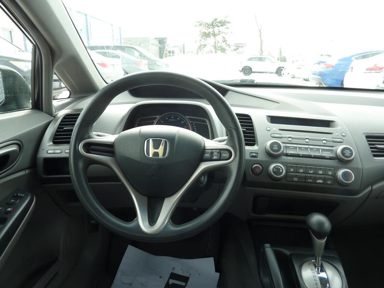 2009 Honda Civic DX-G Photo