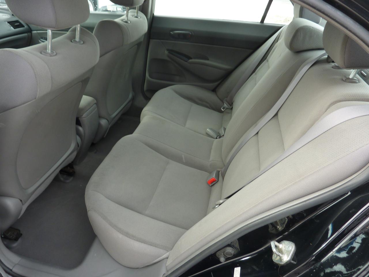 2009 Honda Civic DX-G Photo