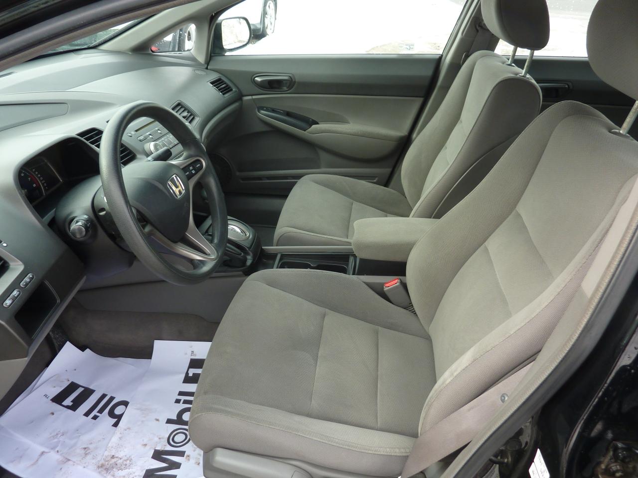 2009 Honda Civic DX-G Photo