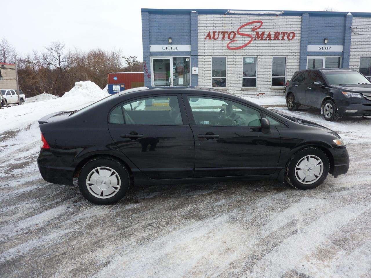 2009 Honda Civic DX-G Photo