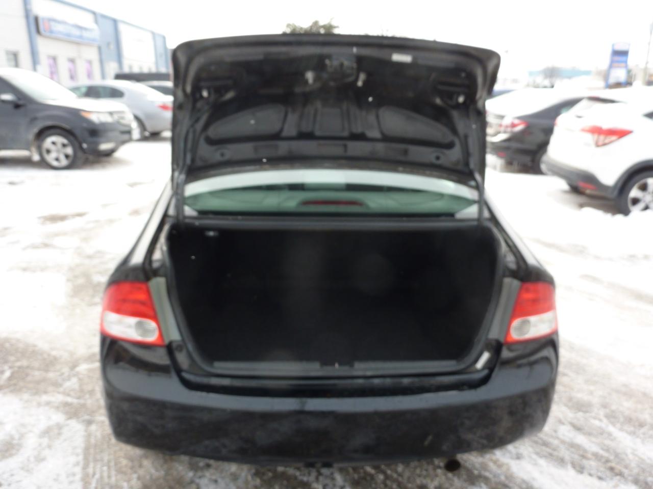 2009 Honda Civic DX-G Photo