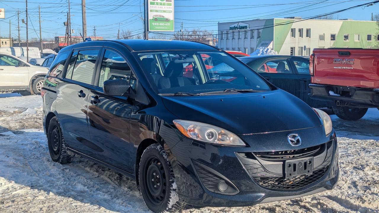 2017 Mazda MAZDA5 GS--ONE OWNER/LOW MILEAGE-- Photo2