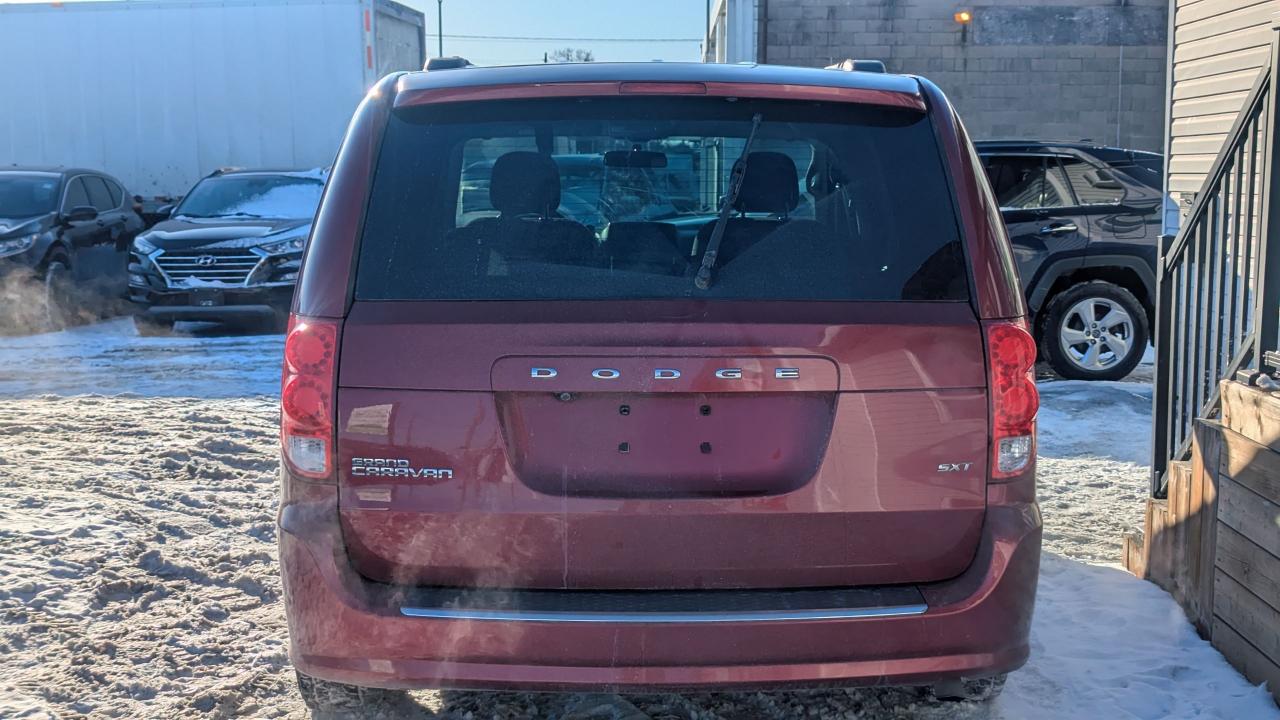 2015 Dodge Grand Caravan SXT-- ONE OWNER-- NO ACCIDENTS-- 2 SETS OF TIRES-- Photo