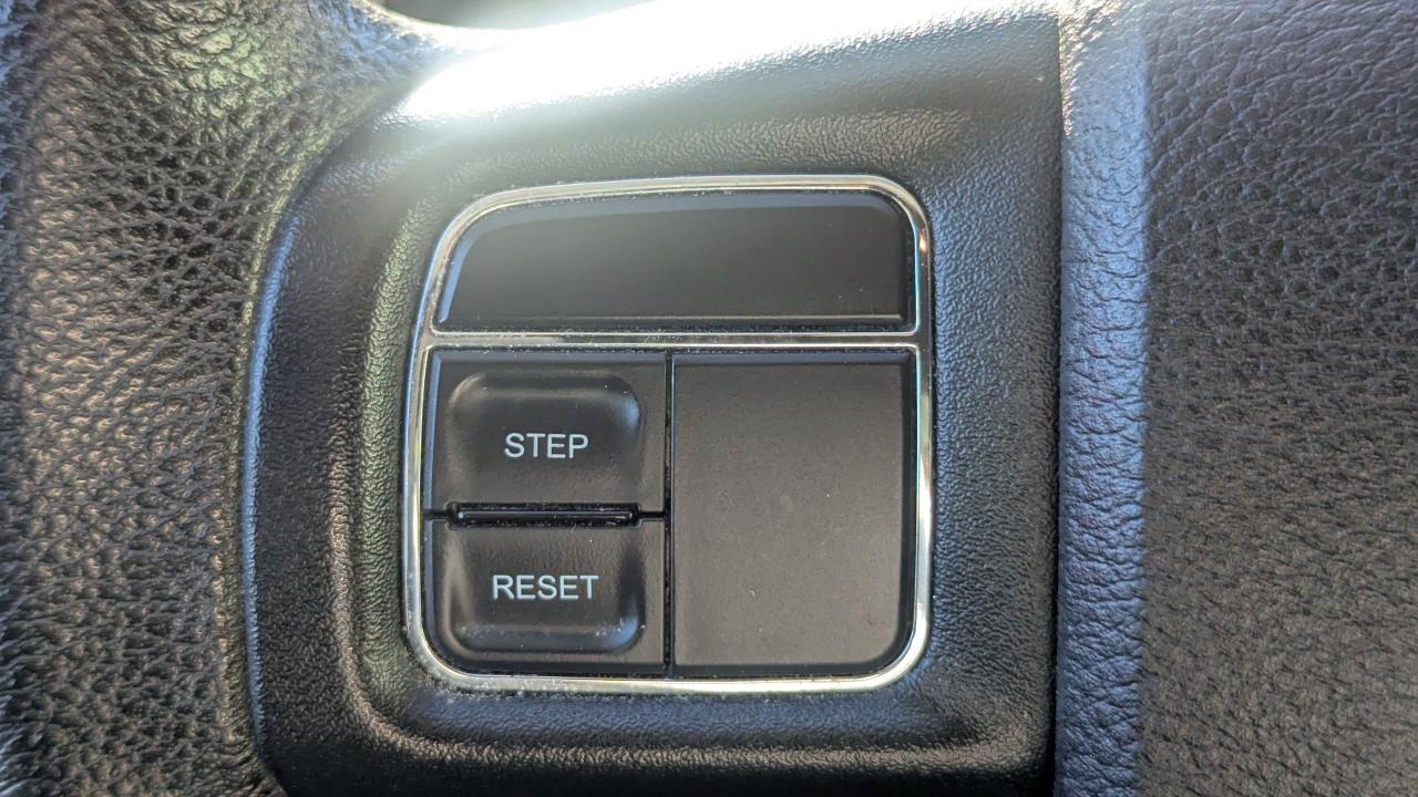 2015 Dodge Grand Caravan SXT-- ONE OWNER-- NO ACCIDENTS-- 2 SETS OF TIRES-- Photo