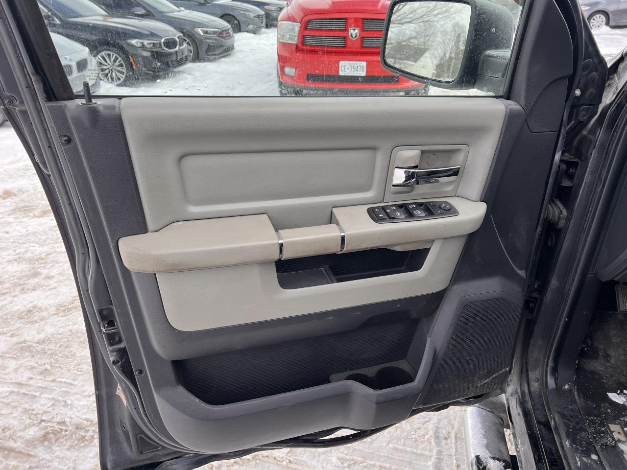 2011 RAM 1500 Big Horn 4X4 5.7L HEMI Photo