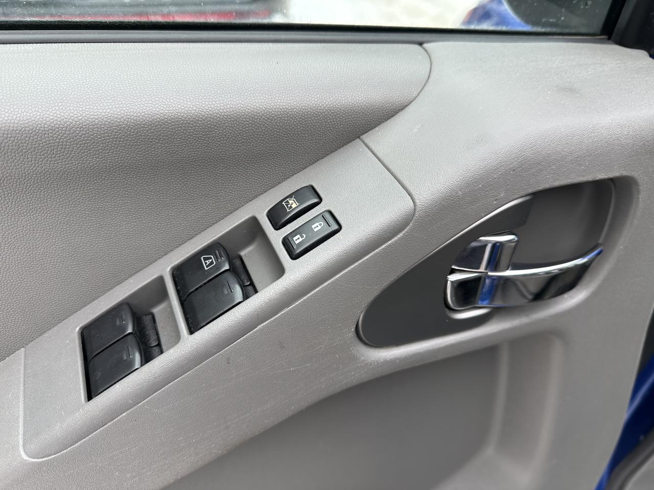 2014 Nissan Frontier SV Photo