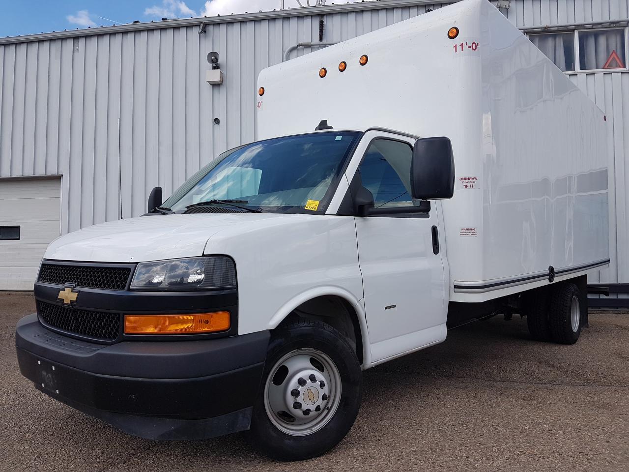 2023 Chevrolet Express Commercial Cutaway 3500 Cube Van *16FT UNICELL BOX*