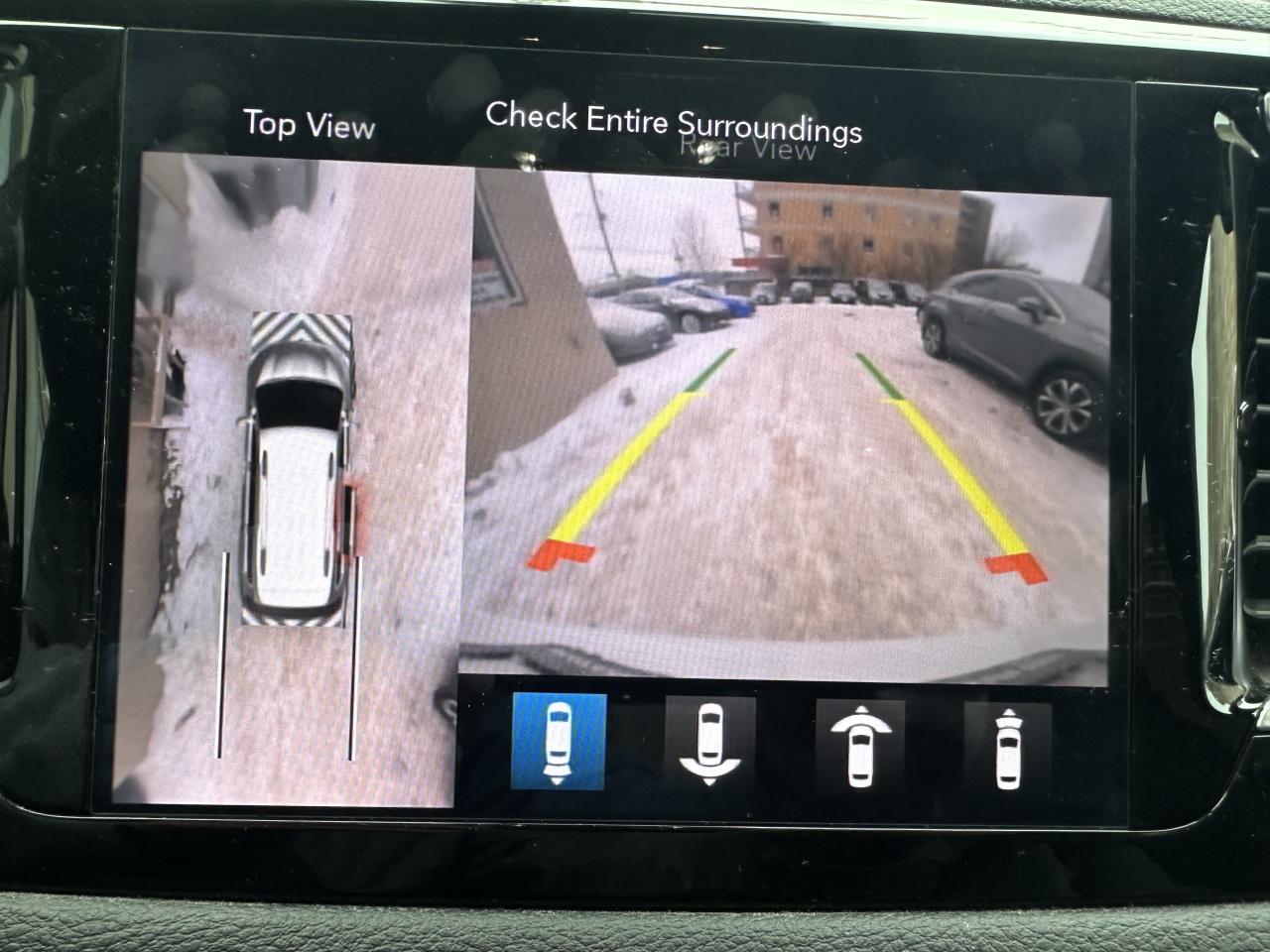 2020 Chrysler Pacifica Hybrid Limited Photo