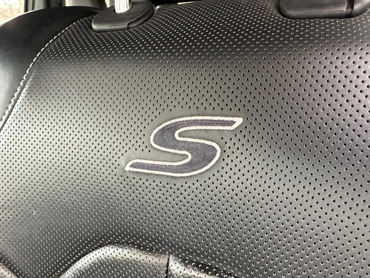 2020 Chrysler Pacifica Hybrid Limited Photo