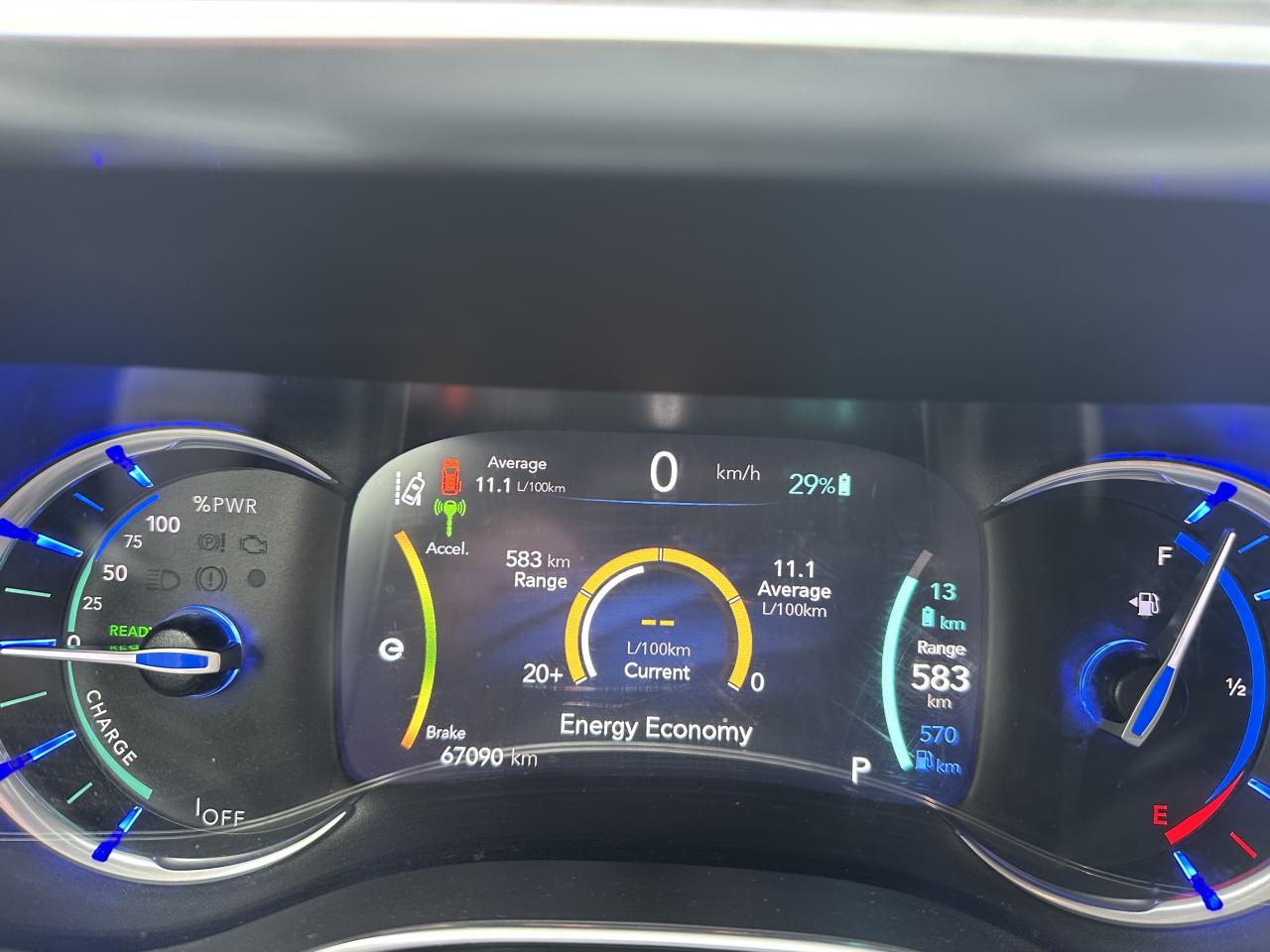 2020 Chrysler Pacifica Hybrid Limited Photo