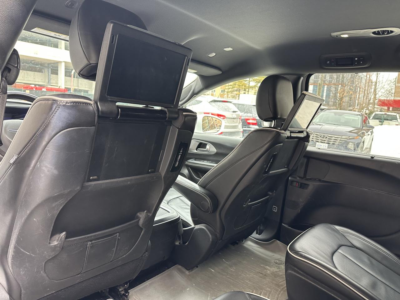 2020 Chrysler Pacifica Hybrid Limited Photo