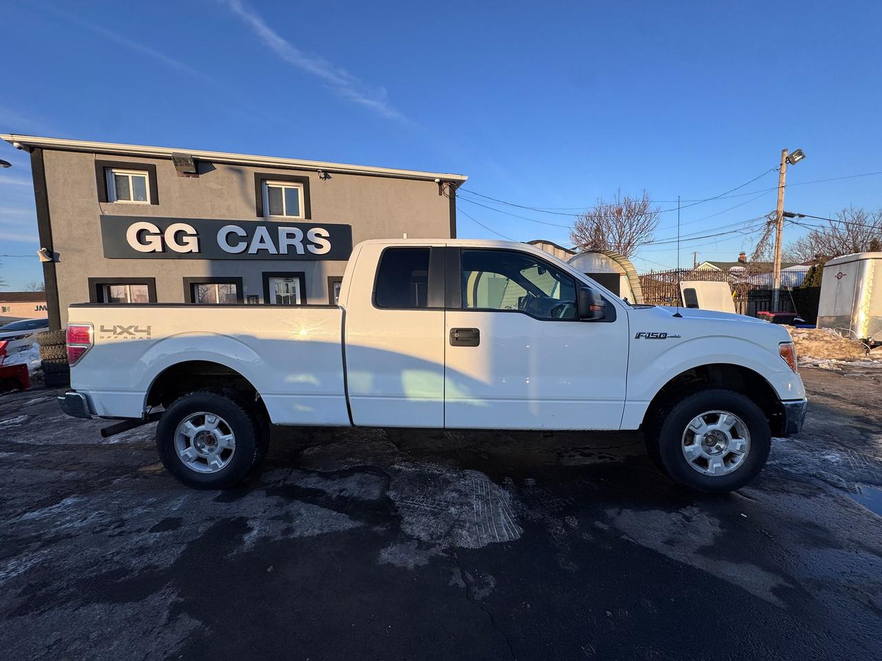 2013 Ford F-150 XLT | 4x4 | CERTIFIED | 42 SERVICE RECORDS Photo3