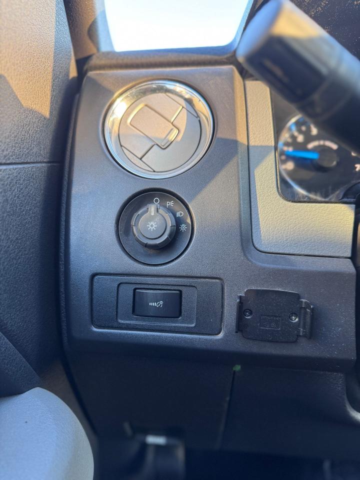 2013 Ford F-150 XLT | 4x4 | CERTIFIED | 42 SERVICE RECORDS Photo