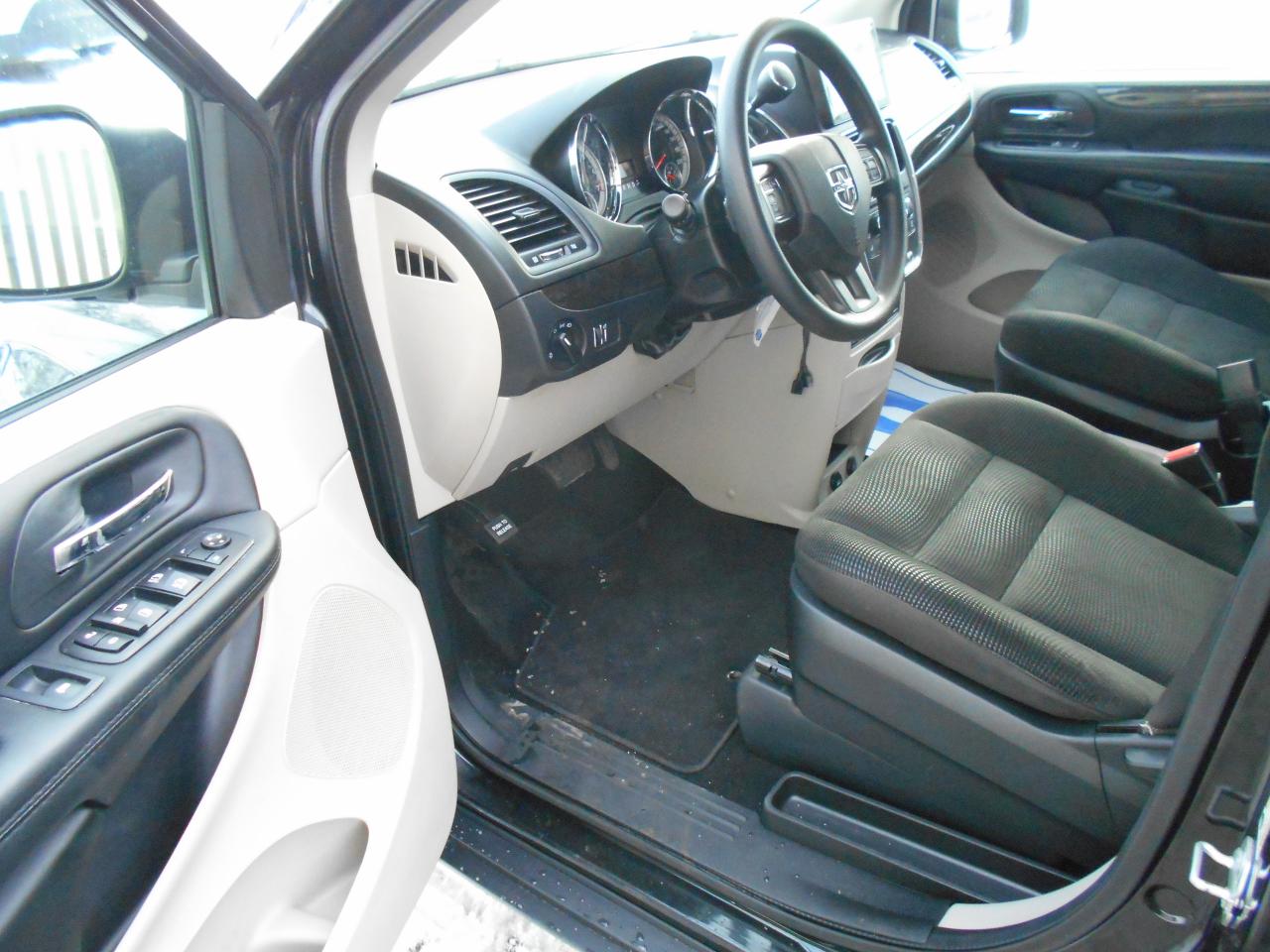 2020 Dodge Grand Caravan SXT PLUS-Wheelchair Accessible Rear Entry-Manual Photo