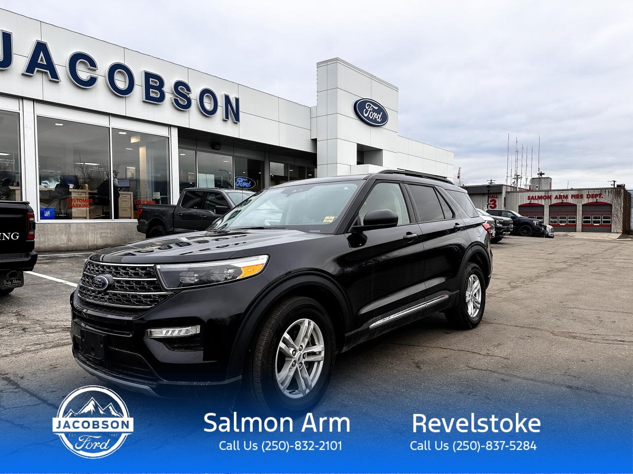 2022 Ford Explorer XLT Photo0