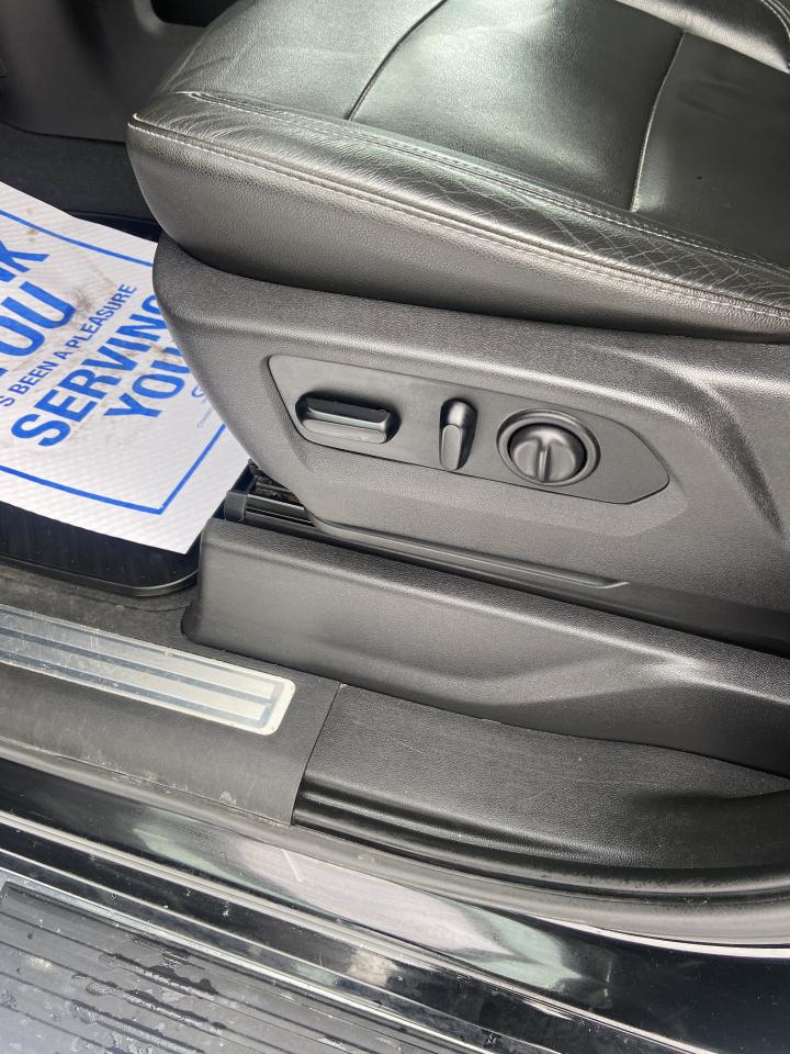 2019 Chevrolet Silverado 1500 RST Photo10