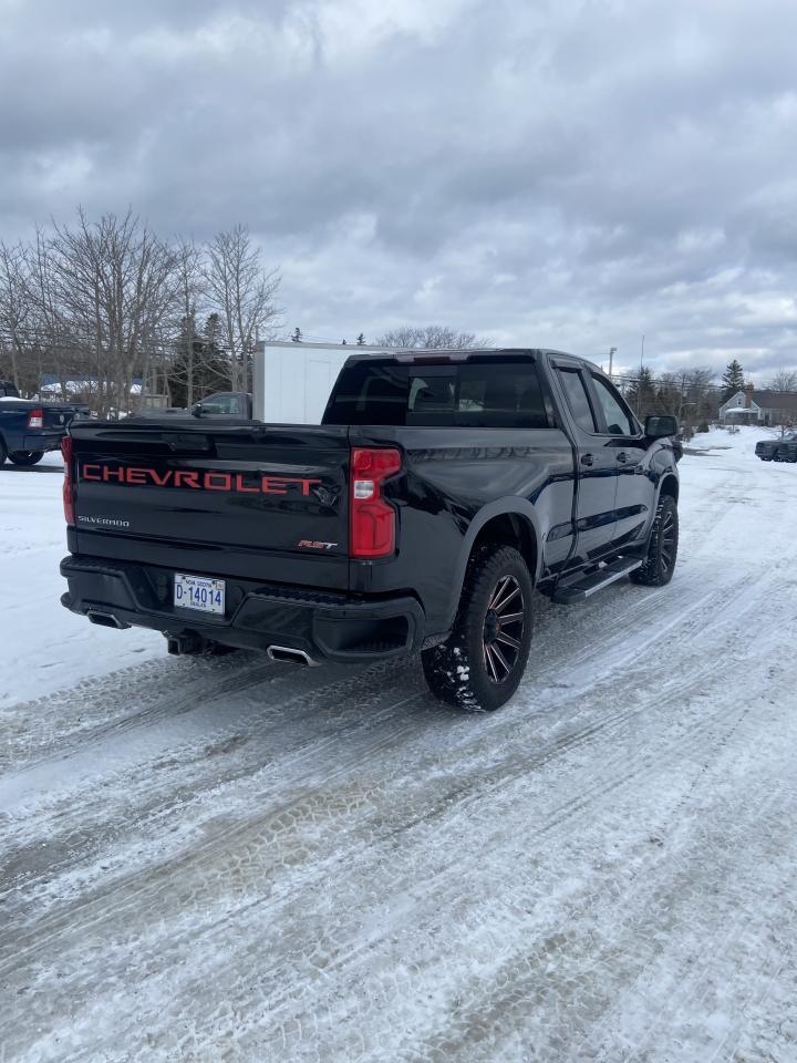 2019 Chevrolet Silverado 1500 RST Photo4