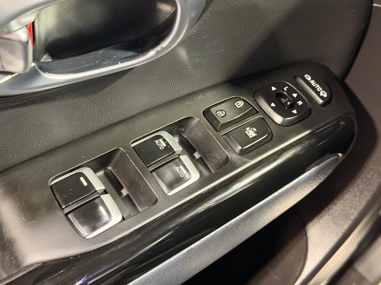 2019 Kia Soul EX Tech+Adaptive Cruise+Leather+CLEAN CARFAX Photo48