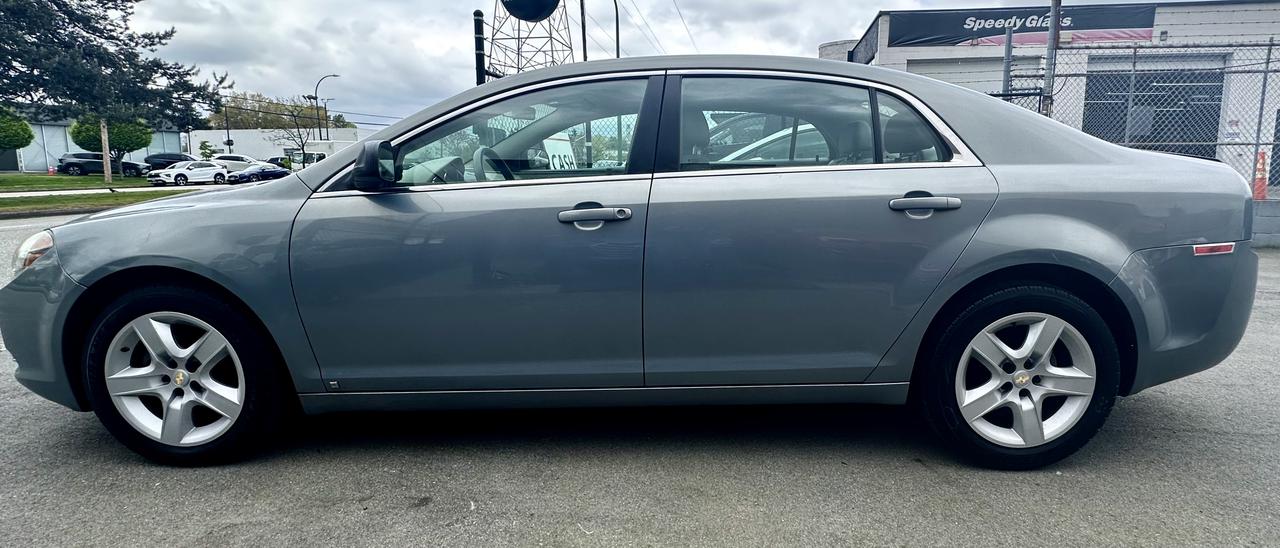 2009 Chevrolet Malibu 4dr Sdn LS w/1FL Photo
