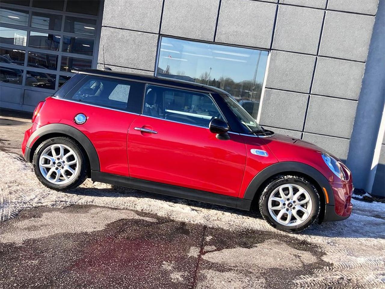 <p>PRICED TO SELL! VIN# WMWXP7C54F2A37169, NAVIGATION, TURBO, PANORAMIC SUNROOF, ALLOY WHEELS, Red on Black Leather, Heated Seats, Pwr. Door Locks, Push Start Button, Lthr. Steering with Audio/Cruise/Phone Ctrls., Bluetooth, Spoiler, Keyless Entry, AUX, Fog Lights, Tinted Windows, ABS, Traction control, Dual Climate cntrl., Dual/Side/Curtain Airbags, CARFAX Verified, Good and Bad Credits Low Rate Financing Available!&nbsp;<br>&nbsp;<br>FINANCING: 7.99%</p><p>&nbsp;APR (Annual Percentage Rate)<br>&nbsp;OAC (On Approved Credit)</p><p>&nbsp;Our Price Includes:</p><p>&nbsp;1.Ontario Safety Standard Certificate.<br>&nbsp;2.Administration Fee.<br>&nbsp;3.PDI (Pre Delivery Inspection).<br>&nbsp;4.CARPROOF Vehicle History Report.<br>&nbsp;5.OMVIC Fee.</p><p>&nbsp;Taxes and licensing are not included in the price.</p><p>Trade-ins are welcome.</p><p>Thank you for your interest in our inventory!</p>