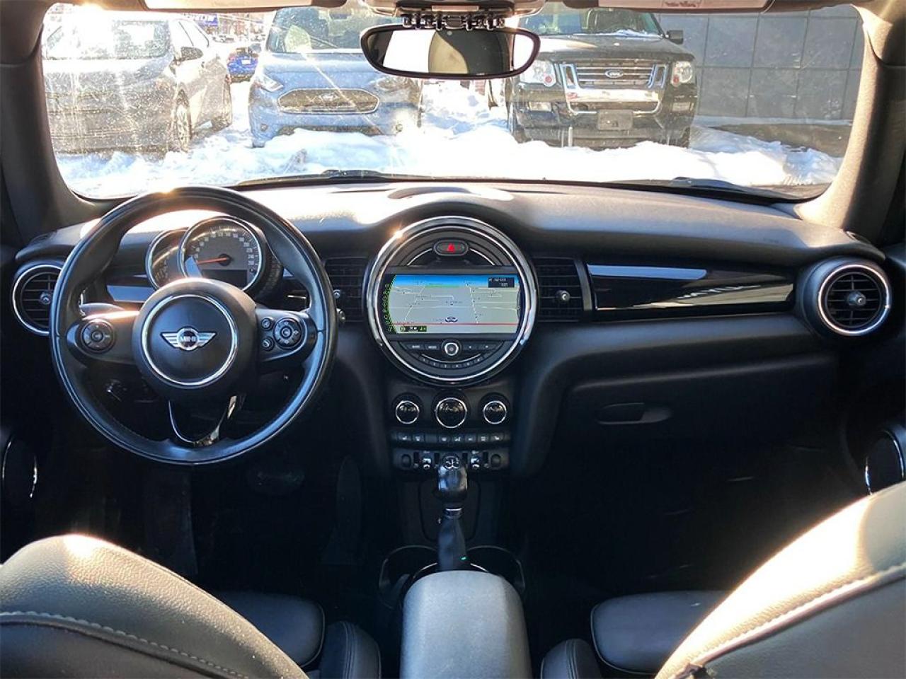 2015 MINI Cooper S|NAVIGATION|PANOROOF|LEATHER|ALLOYS Photo