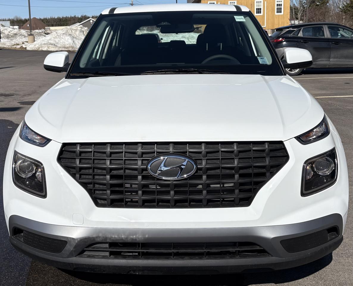 2026 Hyundai Venue Essential Photo