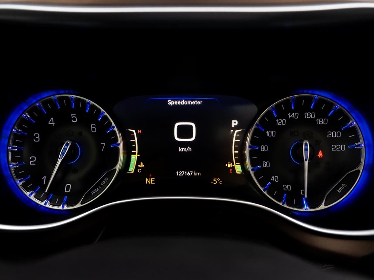 2018 Chrysler Pacifica Touring-L Plus 2WD Photo15