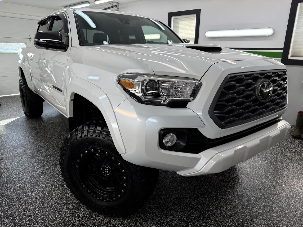 2022 Toyota Tacoma TRD SPORT PREMIUM - Photo #1