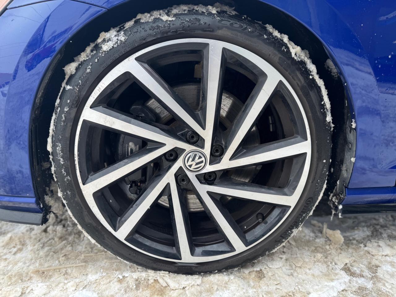 2018 Volkswagen Golf R 2.0 TSI Accident Free | AWD 4Motion | Manual Photo