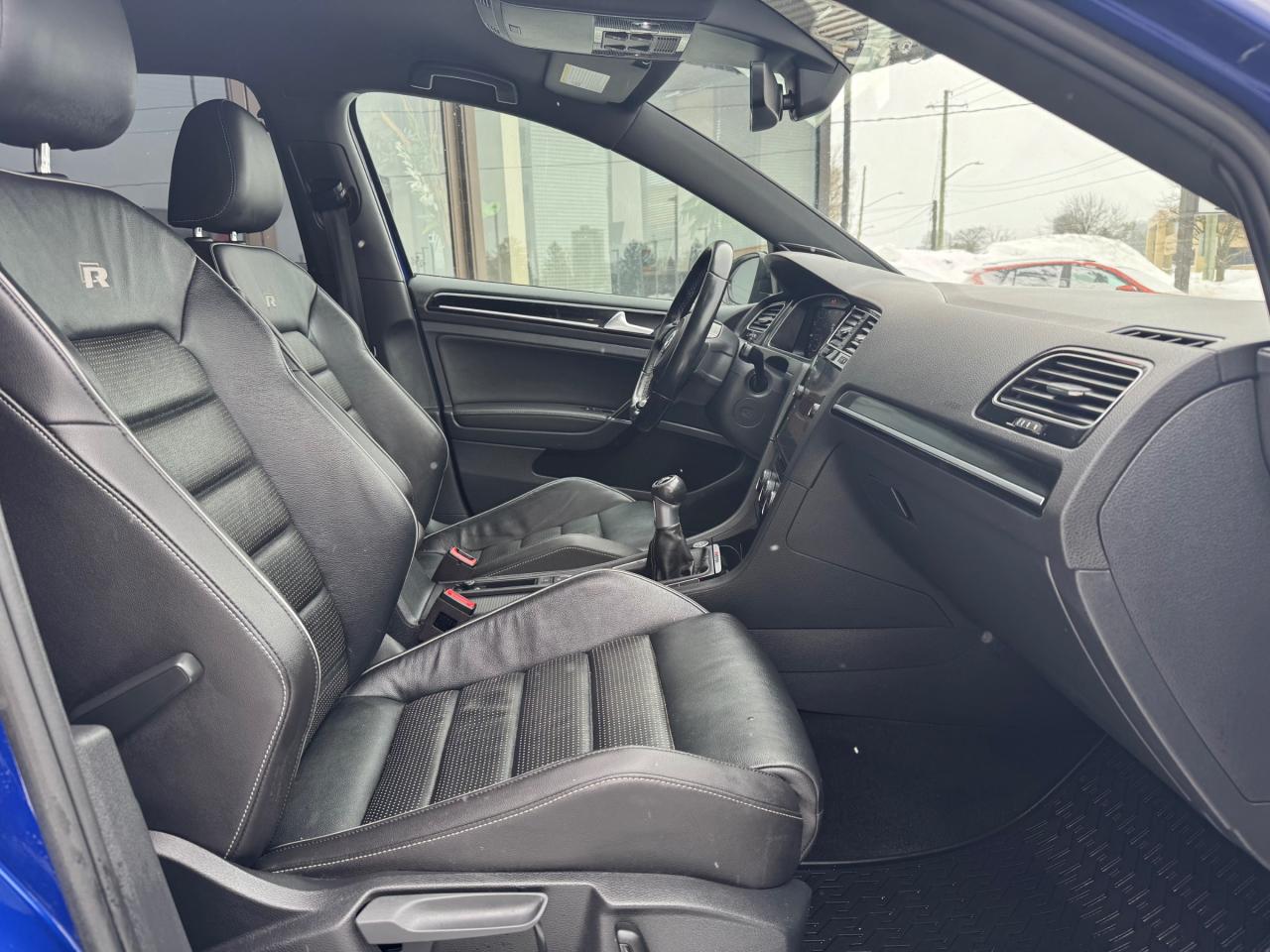 2018 Volkswagen Golf R 2.0 TSI Accident Free | AWD 4Motion | Manual Photo