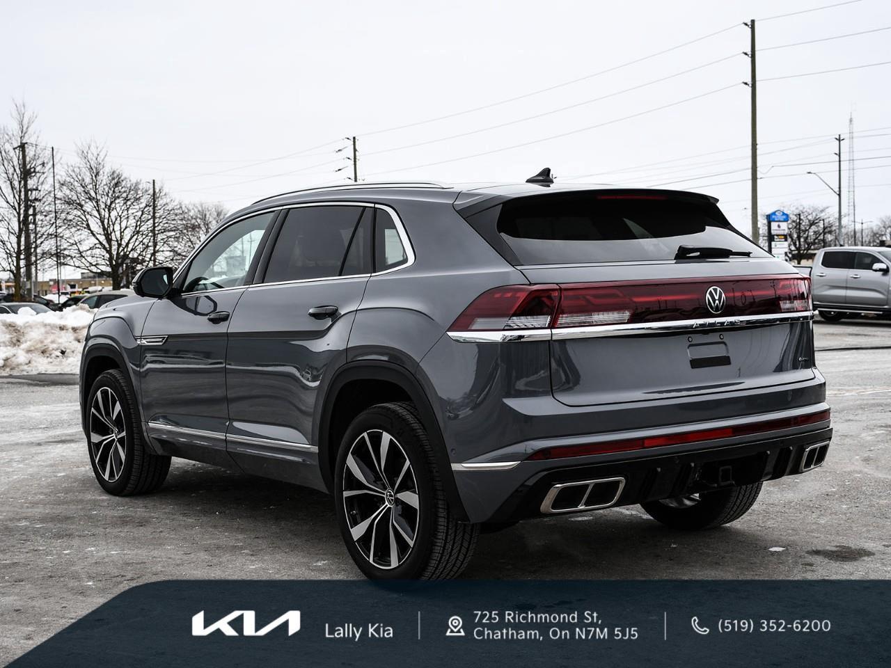 2026 Volkswagen Atlas Cross Sport 2.0 TSI Execline New Arrival | Clean CarFax | Leather | Roof | Nav Photo