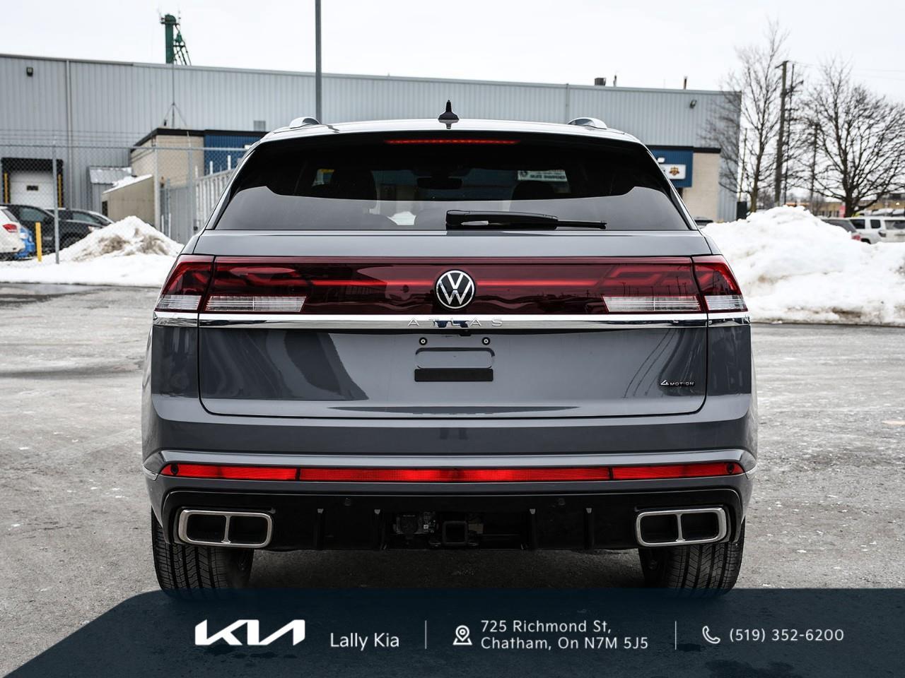2026 Volkswagen Atlas Cross Sport 2.0 TSI Execline New Arrival | Clean CarFax | Leather | Roof | Nav Photo4