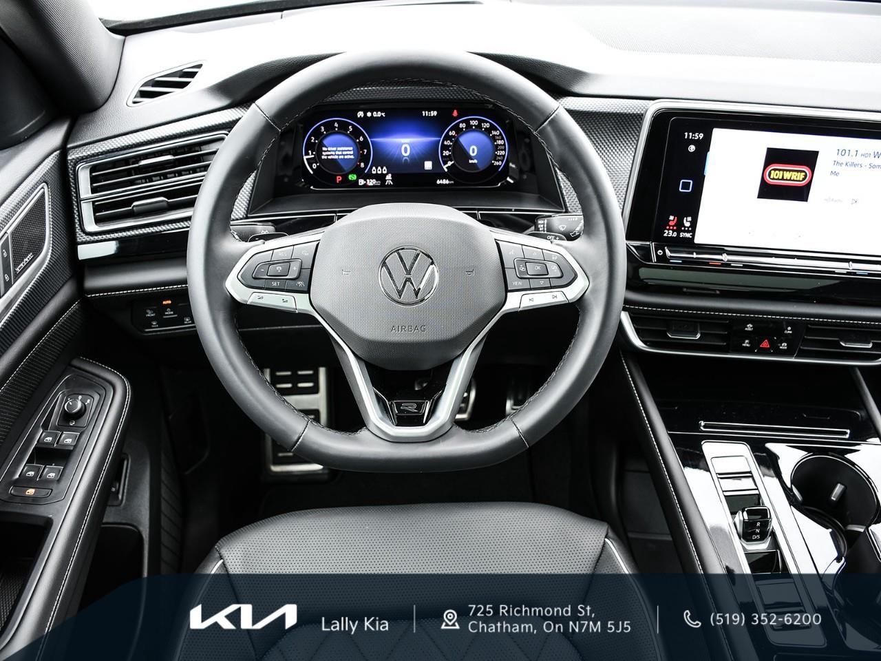 2026 Volkswagen Atlas Cross Sport 2.0 TSI Execline New Arrival | Clean CarFax | Leather | Roof | Nav Photo