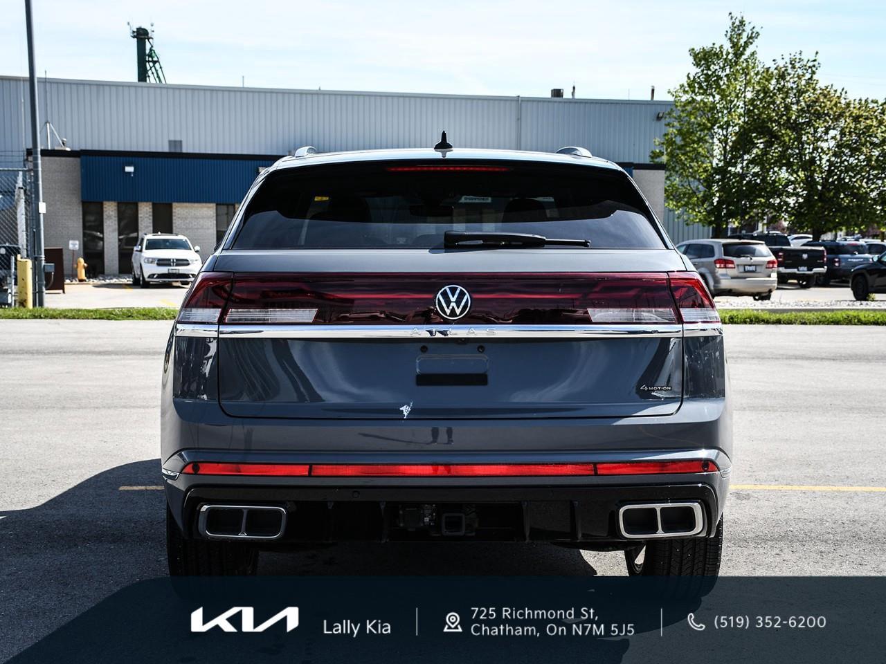 2026 Volkswagen Atlas Cross Sport 2.0 TSI Execline New Arrival | Clean CarFax | Leather | Roof | Nav Photo