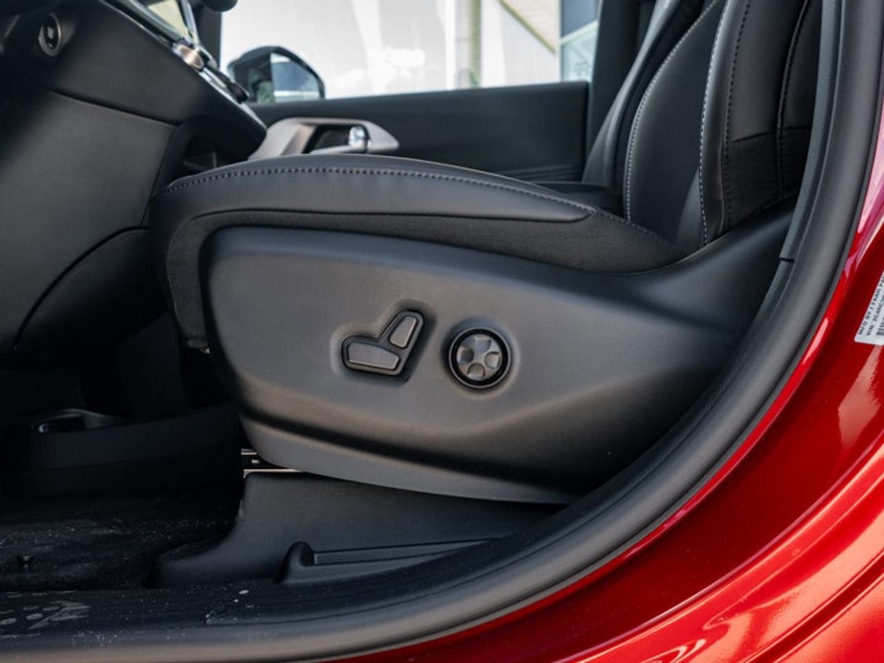 2026 Chrysler Pacifica Select Photo