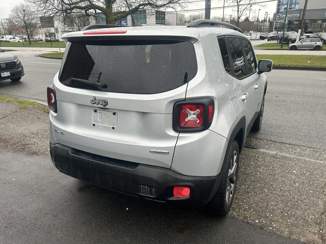 2015 Jeep Renegade 4WD 4dr North - Photo #6