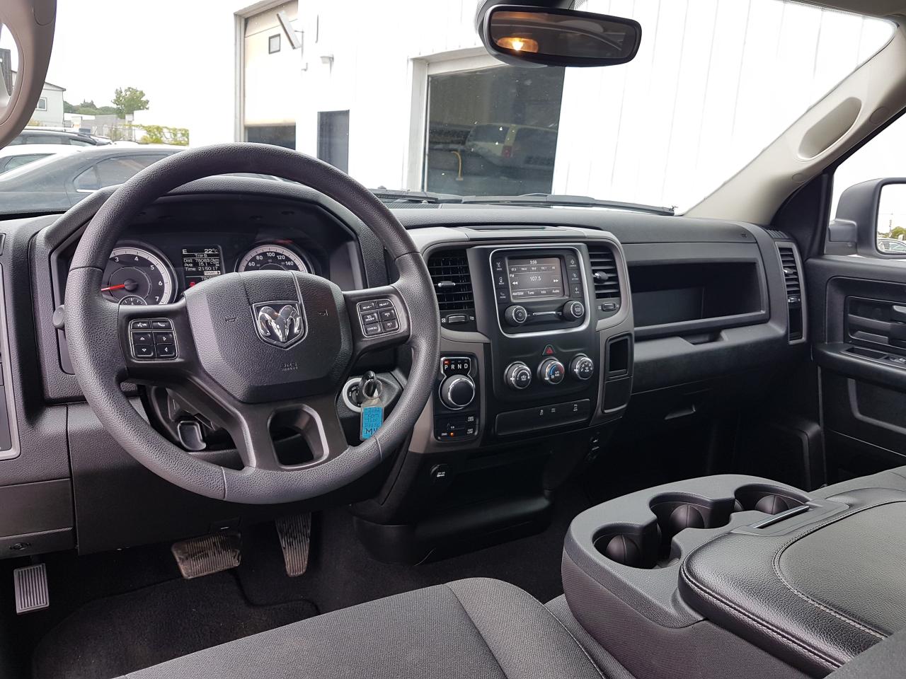 2022 RAM 1500 Classic Express Quad Cab 4x4 Photo