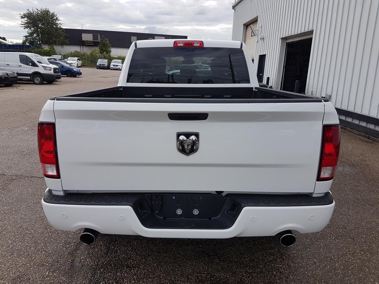 2022 RAM 1500 Classic Express Quad Cab 4x4 Photo