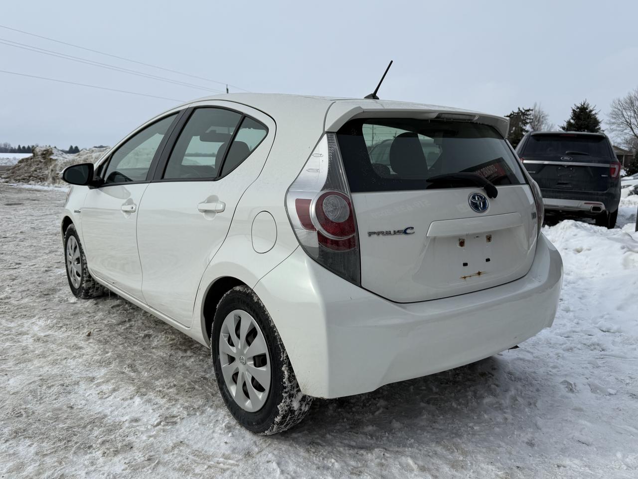 2014 Toyota Prius c LOW KM | BLUETOOTH | NO ACCIDENTS Photo
