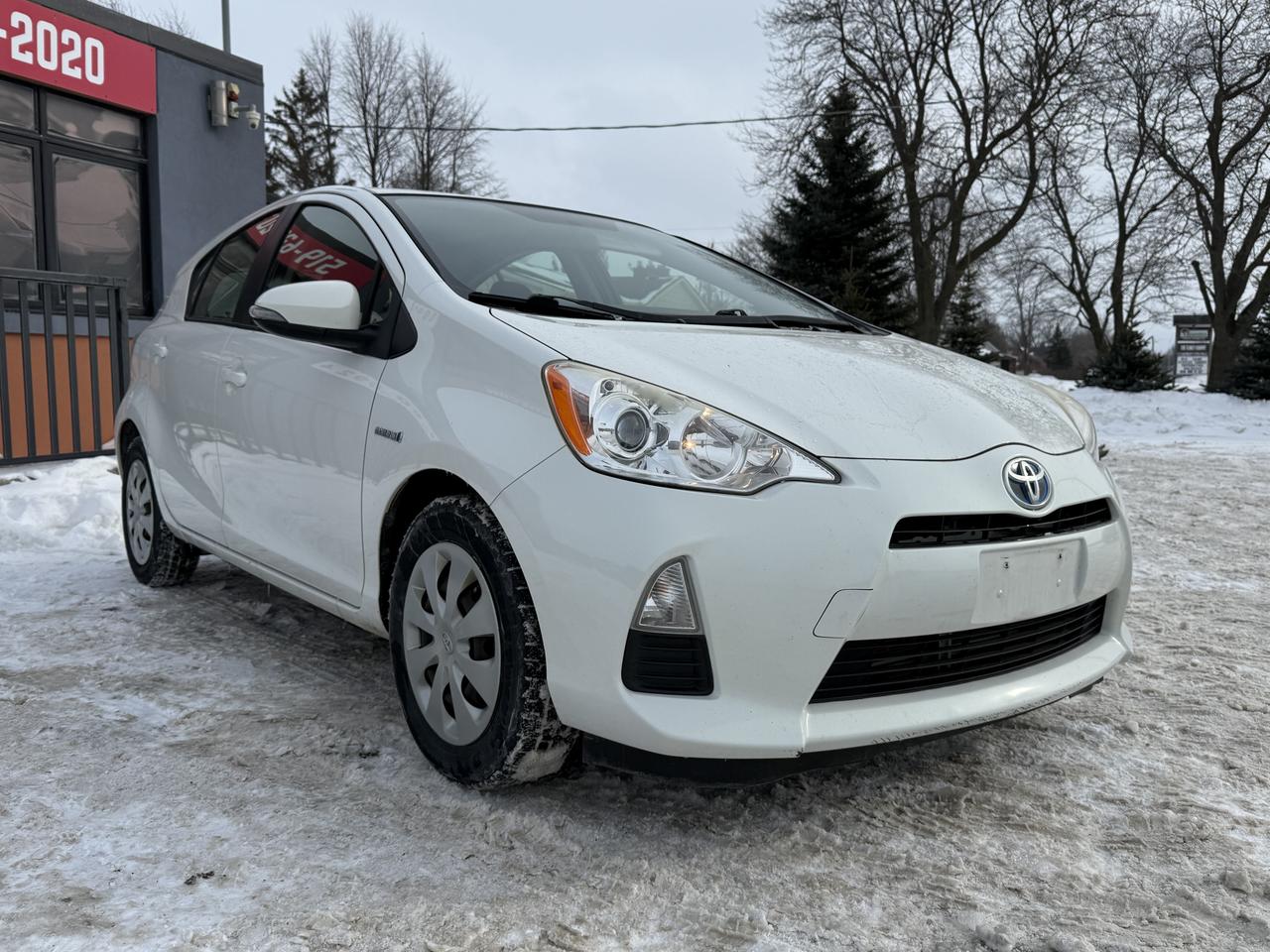 2014 Toyota Prius c LOW KM | BLUETOOTH | NO ACCIDENTS Photo
